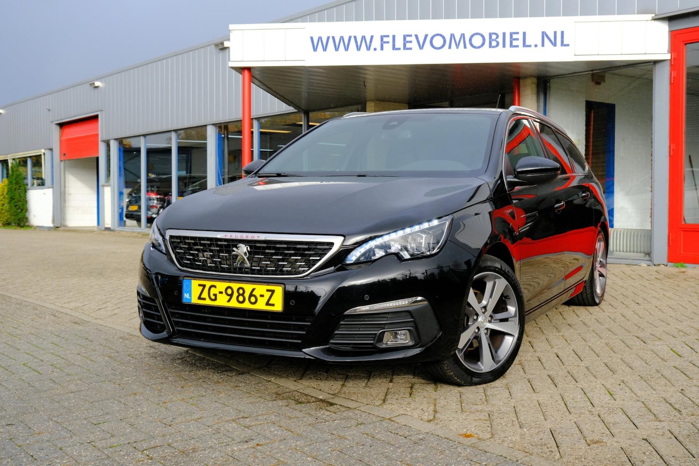 Peugeot 308 SW - 1.5 BlueHDi GT-Line Aut. Pano|Leder|Navi|Clima - AutoWereld.nl