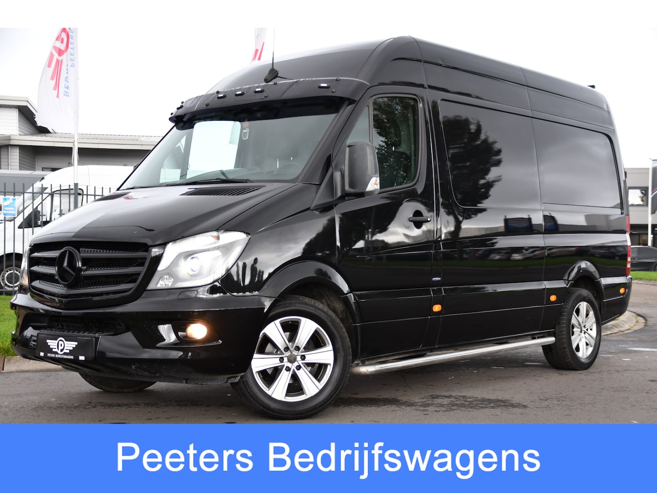 Mercedes-Benz Sprinter - 319 3.0 V6 CDI 366 Black Edition Camera, Cruise, 190PK, Automaat, Stoelverwarming, LED, NA - AutoWereld.nl