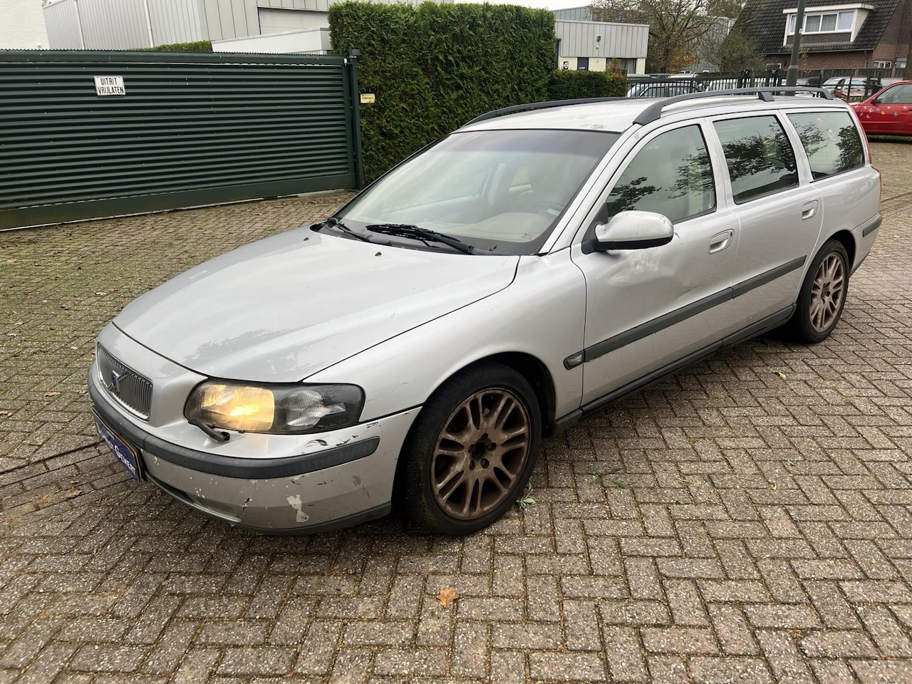 Volvo V70 - 2.3 T-5 Comfort-Line 2.3 T-5 Comfort Line - AutoWereld.nl