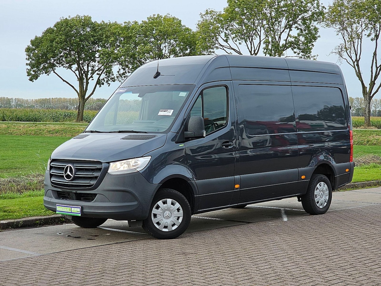 Mercedes-Benz Sprinter - 316 2.2 CDI L2H2 EURO VI-D Automaat, Airco, Mbux, 3.5T Trekhaak, Camera, Navi, Euro 6! - AutoWereld.nl