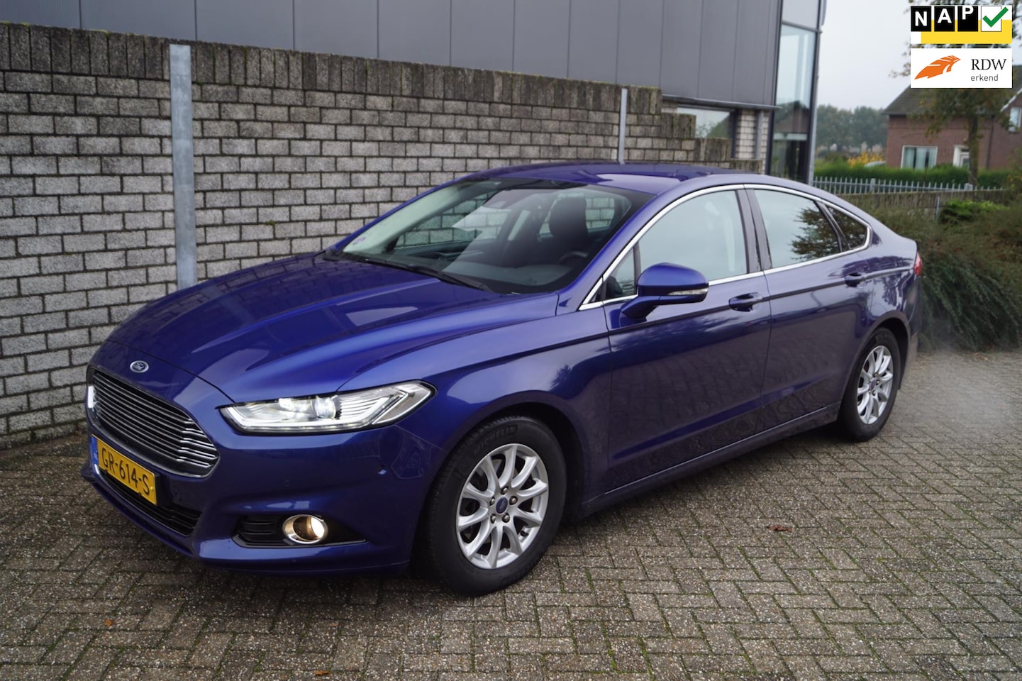 Ford Mondeo - 1.5 Titanium 5 DRS Navi Clima Cruise Inparkeer Systeem 2x PDC DAB Voorruit Verw Rijbaan As - AutoWereld.nl