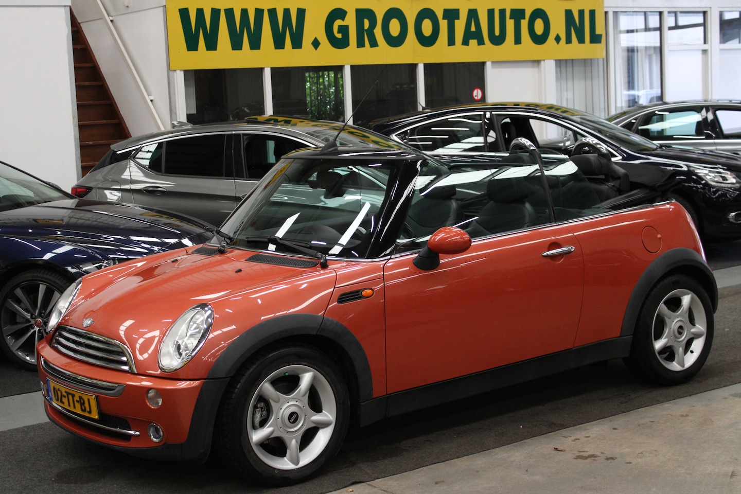 MINI Cabrio - Mini 1.6 Cooper Chili Automaat Airco, Leer, Cruise control, Stoelverwarming - AutoWereld.nl