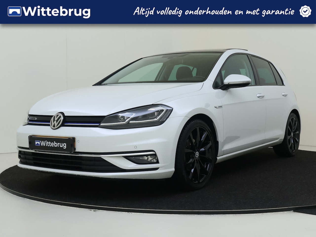 Volkswagen Golf - 1.5 TSI 130pk Comfortline Business 5-deurs | Schuifdak | Climate Control | Navigatie - AutoWereld.nl