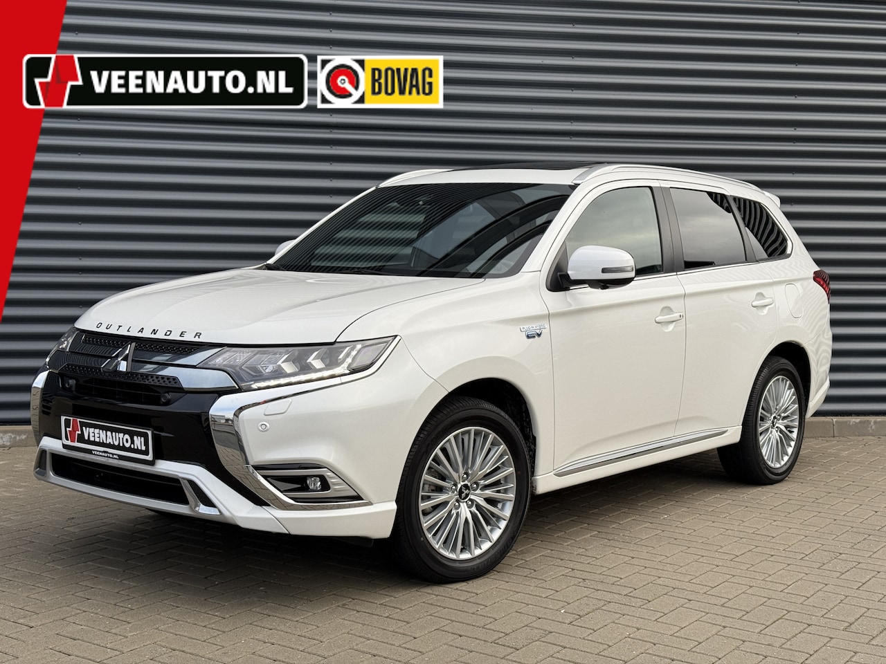 Mitsubishi Outlander - 2.4 PHEV Trekhaak/Leder Diamond/Open dak - AutoWereld.nl