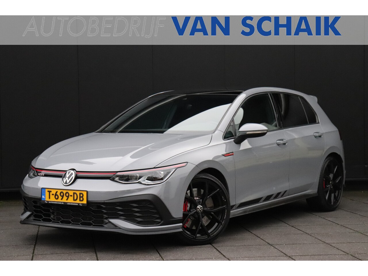 Volkswagen Golf - GTI 2.0 TSI Clubsport | IQ Light + | Pano | Matrix | 300PK - AutoWereld.nl