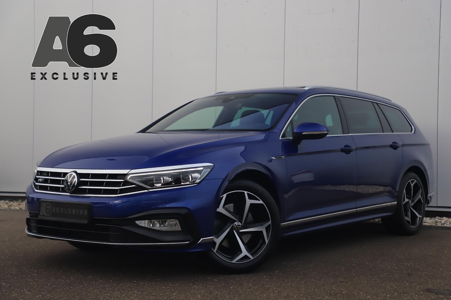 Volkswagen Passat Variant - 1.5 TSI 2X R-Line 150PK DSG Automaat Panoramadak Nappa Leder Full LED Keyless 18 inch LMV - AutoWereld.nl