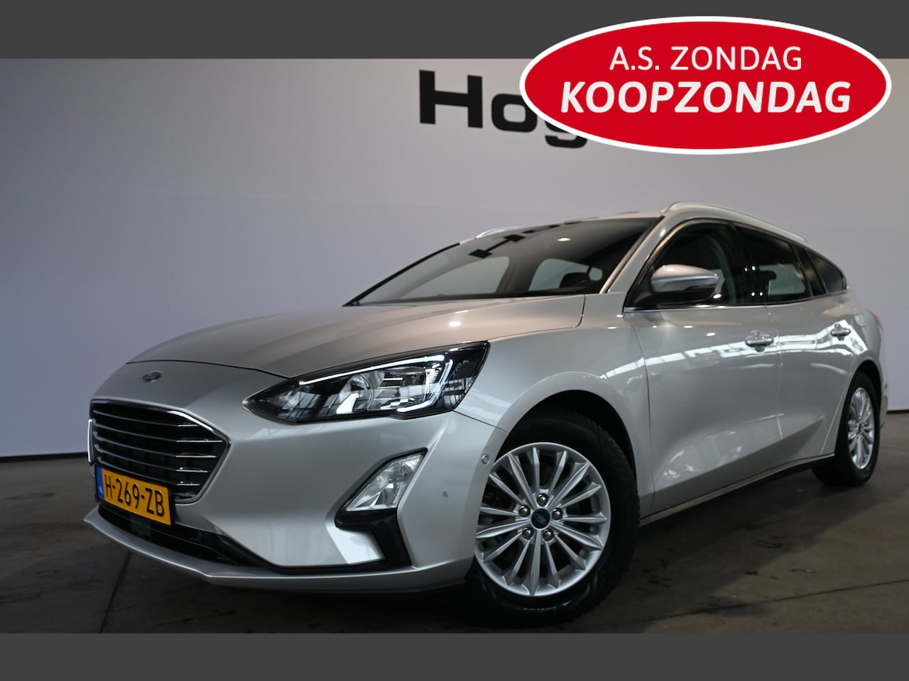 Ford Focus Wagon - 1.0 EcoBoost Titanium Business Navigatie 1e Eigenaar ECC Apple CarPlay Achteruitrijcamera - AutoWereld.nl