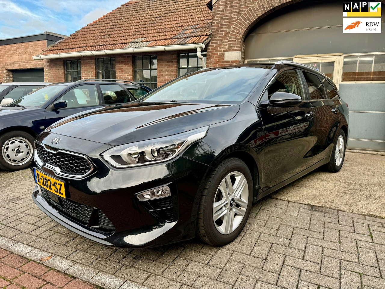 Kia Cee'd Sportswagon - Ceed 1.0 T-GDi DynamicPlusLine I AIRCO I CRUISE I NAVI I CAMERA I - AutoWereld.nl