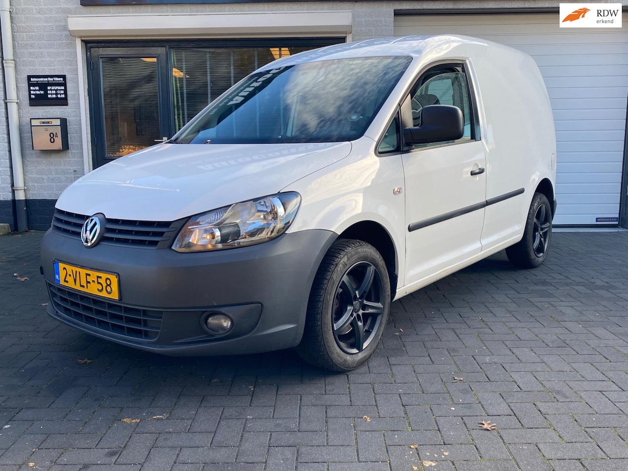 Volkswagen Caddy - 1.6 TDI/Cruise/Airco/DSG - AutoWereld.nl