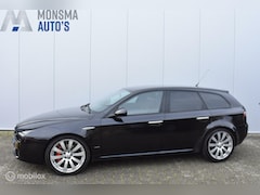 Alfa Romeo 159 Sportwagon - 2.4 JTD Sport 2009 Zwart Clima Cruise Navi 19" LMV Afn. trekhaak APK 09-'25