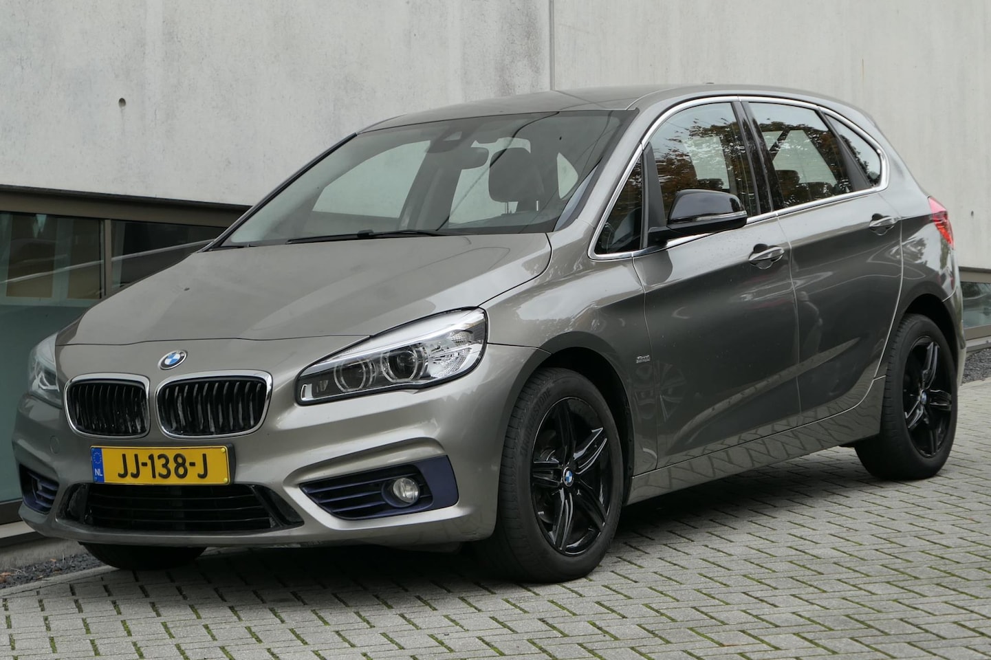 BMW 2-serie Active Tourer - 214d Centennial Executive NAP Navi Leder Sportstoelen Euro6 - AutoWereld.nl