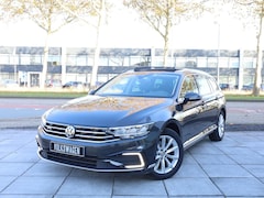 Volkswagen Passat Variant - GTE Facelift | Panodak | Camera | Adaptive | Memory | Massage | Trekhaak | Elektrische kof