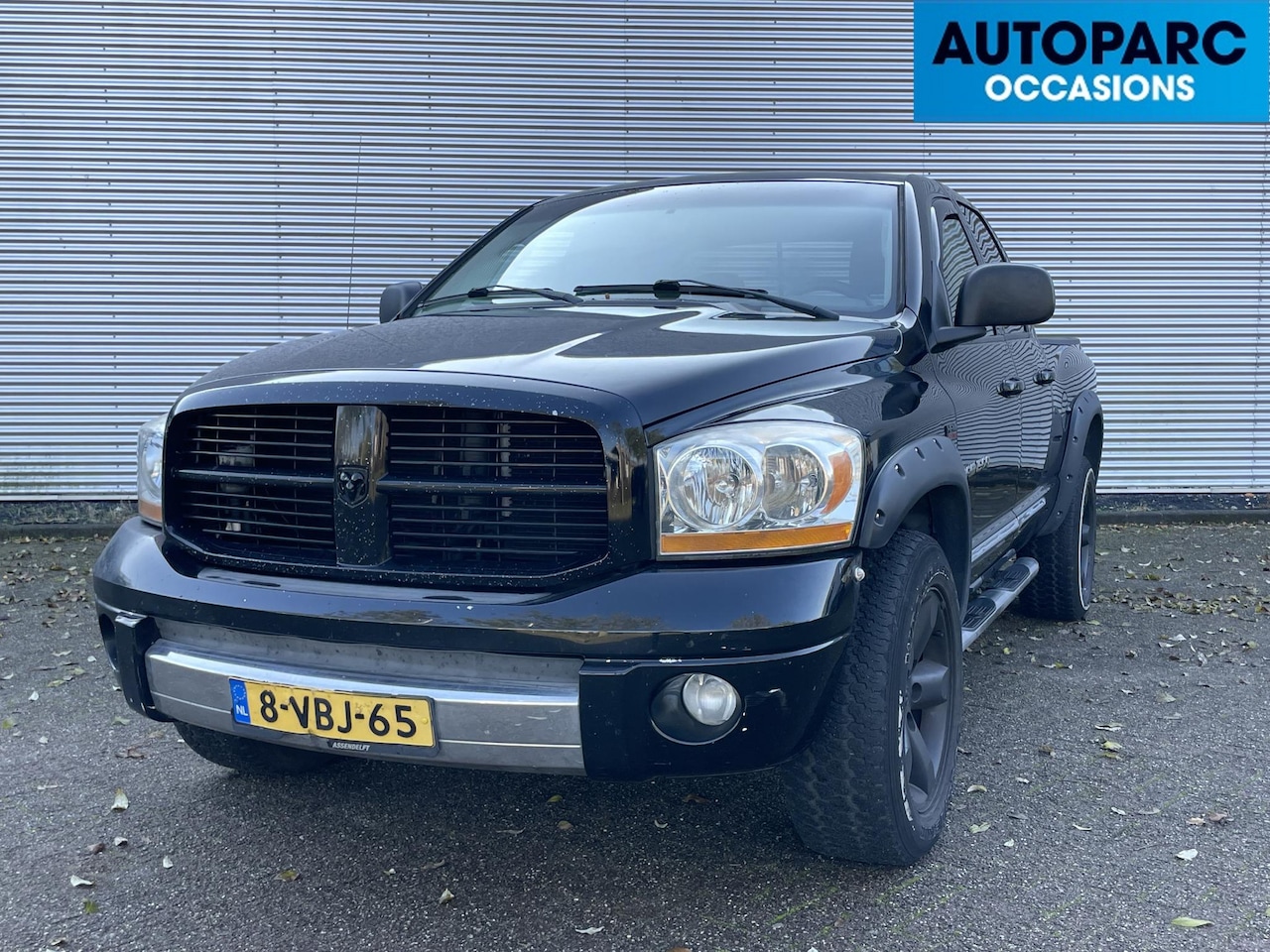 Dodge Ram 1500 - 5.7 V8 HEMI AUTOMAAT, DUBBELE CABINE, 4X4, LEDER, LPG. - AutoWereld.nl