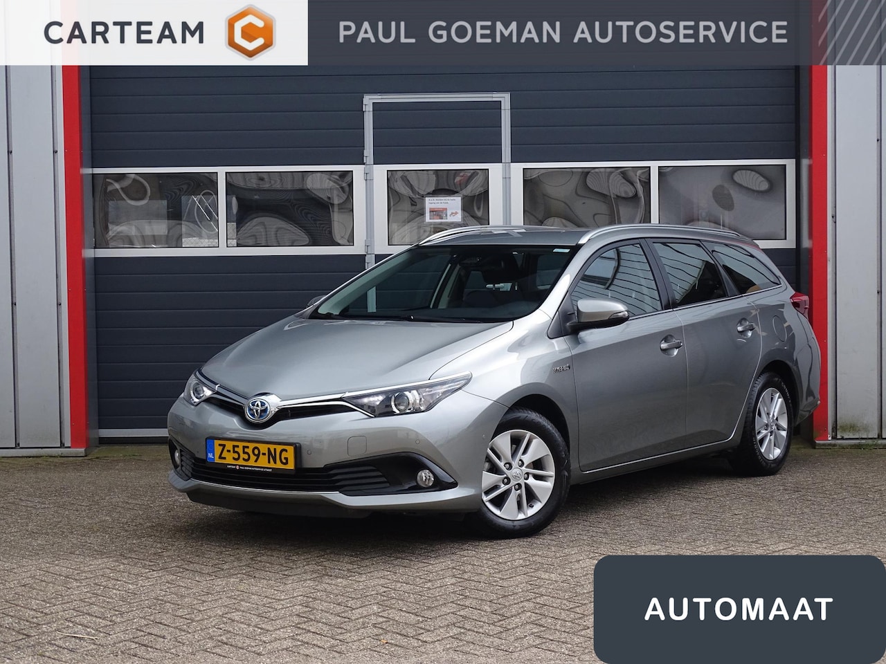 Toyota Auris Touring Sports - 1.8 Hybrid Dynamic | Camera | Parkeer sensoren | Clima | Trekhaak | - AutoWereld.nl