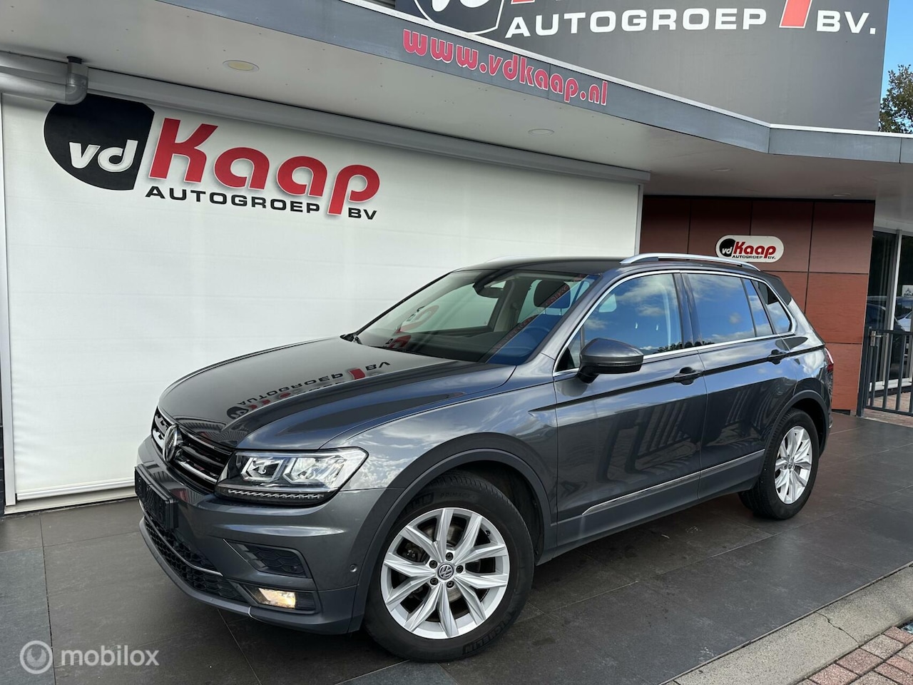 Volkswagen Tiguan - 1.5 TSI HIGHLINE DIGI,ERGO,LED,KEYLESS, ETC VOL OPTIES - AutoWereld.nl