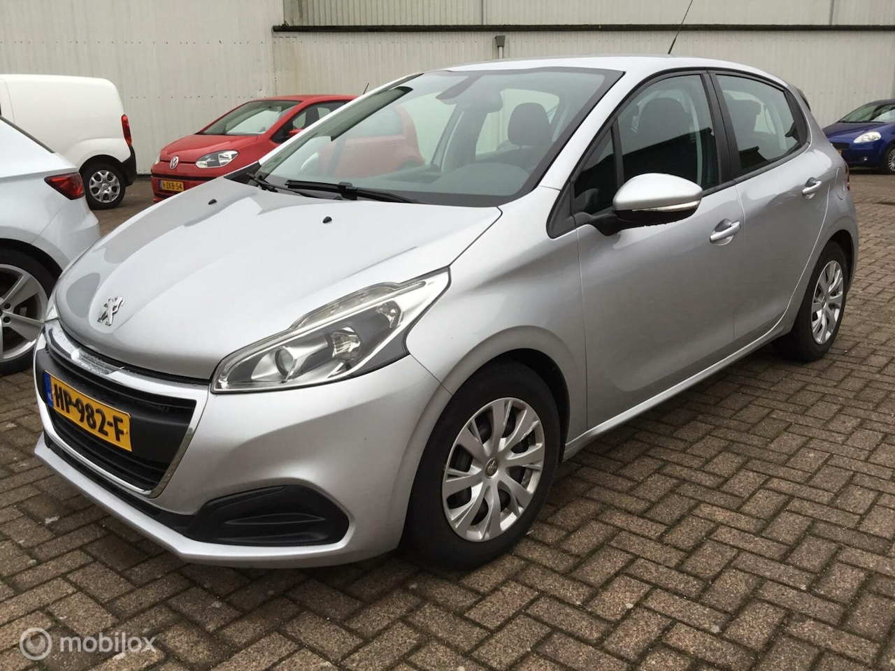 Peugeot 208 - 1.6 BlueHDi Active 1.6 BlueHDi Active - AutoWereld.nl