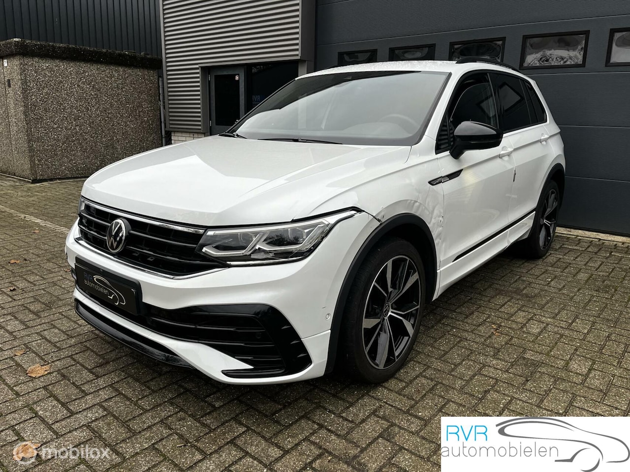 Volkswagen Tiguan - 2.0 TSI R-LINE 4Motion 245PK SCHADE - AutoWereld.nl