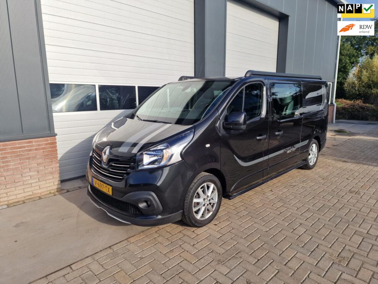 Renault Trafic - 1.6 dCi T29 L2H1 DC Formula Edition Grey Energy TOP staat! - AutoWereld.nl