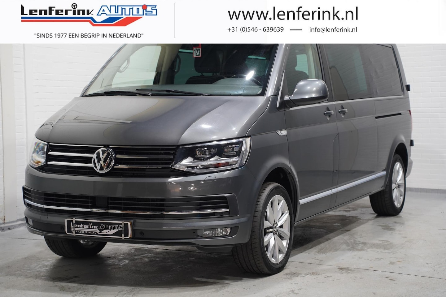 Volkswagen Transporter - 2.0 TDI 199 pk Dubbel Cabine DSG Navi, Leder Zwart 2x Elek. Schuifdeur, LED Koplampen, Sch - AutoWereld.nl