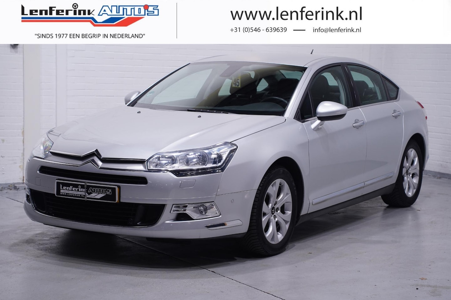 Citroën C5 - 1.6 THP Exclusive Navi PDC v+a Leder/stof Cruise Clima - AutoWereld.nl