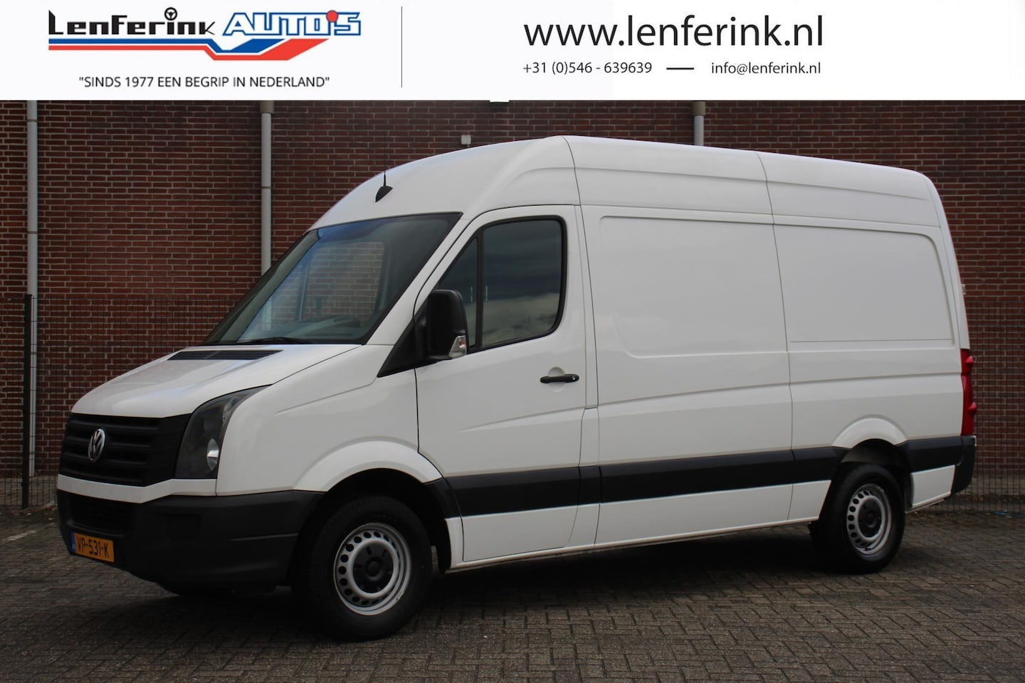 Volkswagen Crafter - 2.0 TDI 136pk L2H2 Airco, Trekhaak, Laadruimte Pakket, 3-Zits - AutoWereld.nl