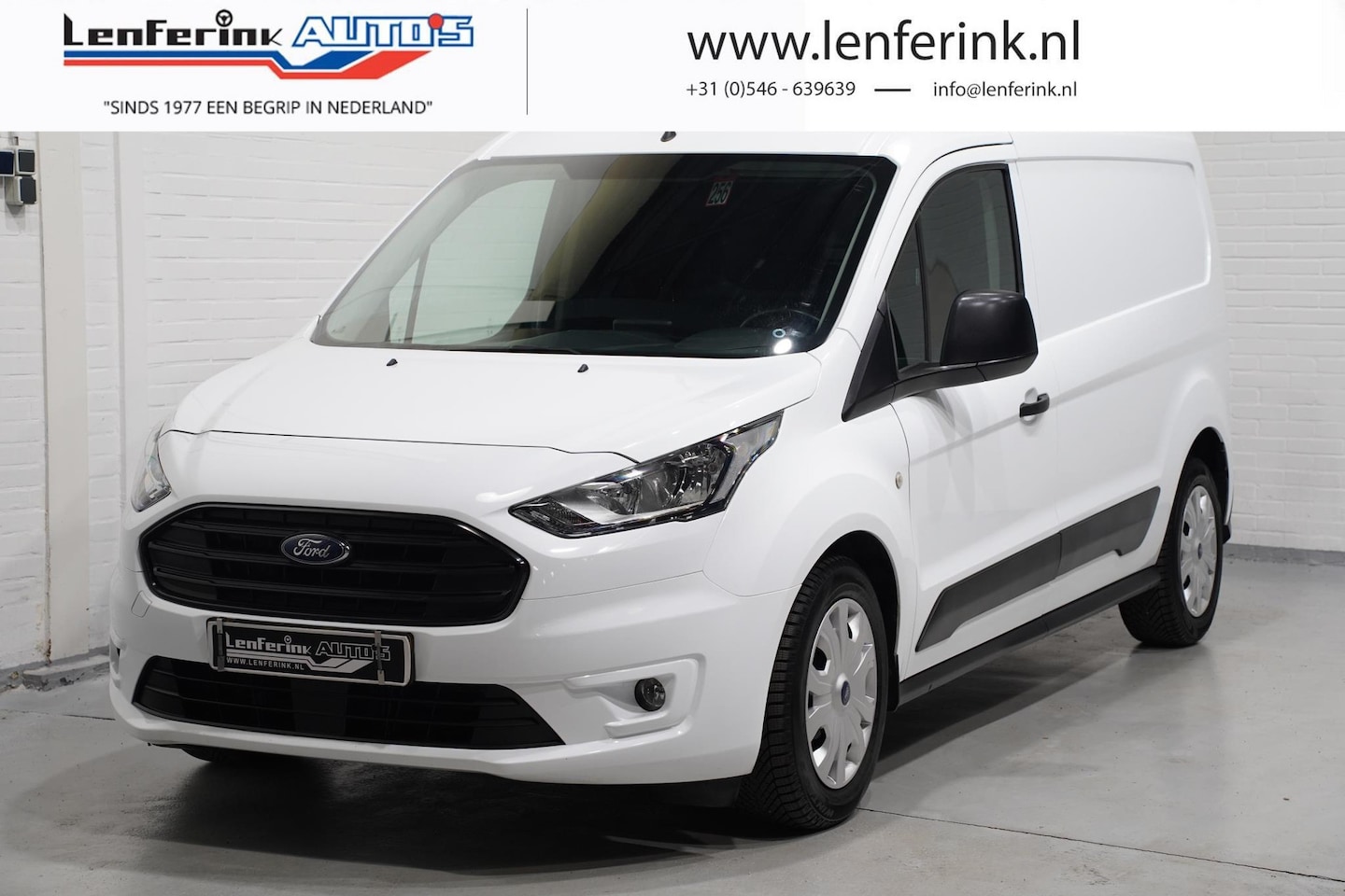 Ford Transit Connect - 1.5 100 pk L2 Trend Navi, Camera, NAP Airco, Cruise Control, 3-Zits - AutoWereld.nl