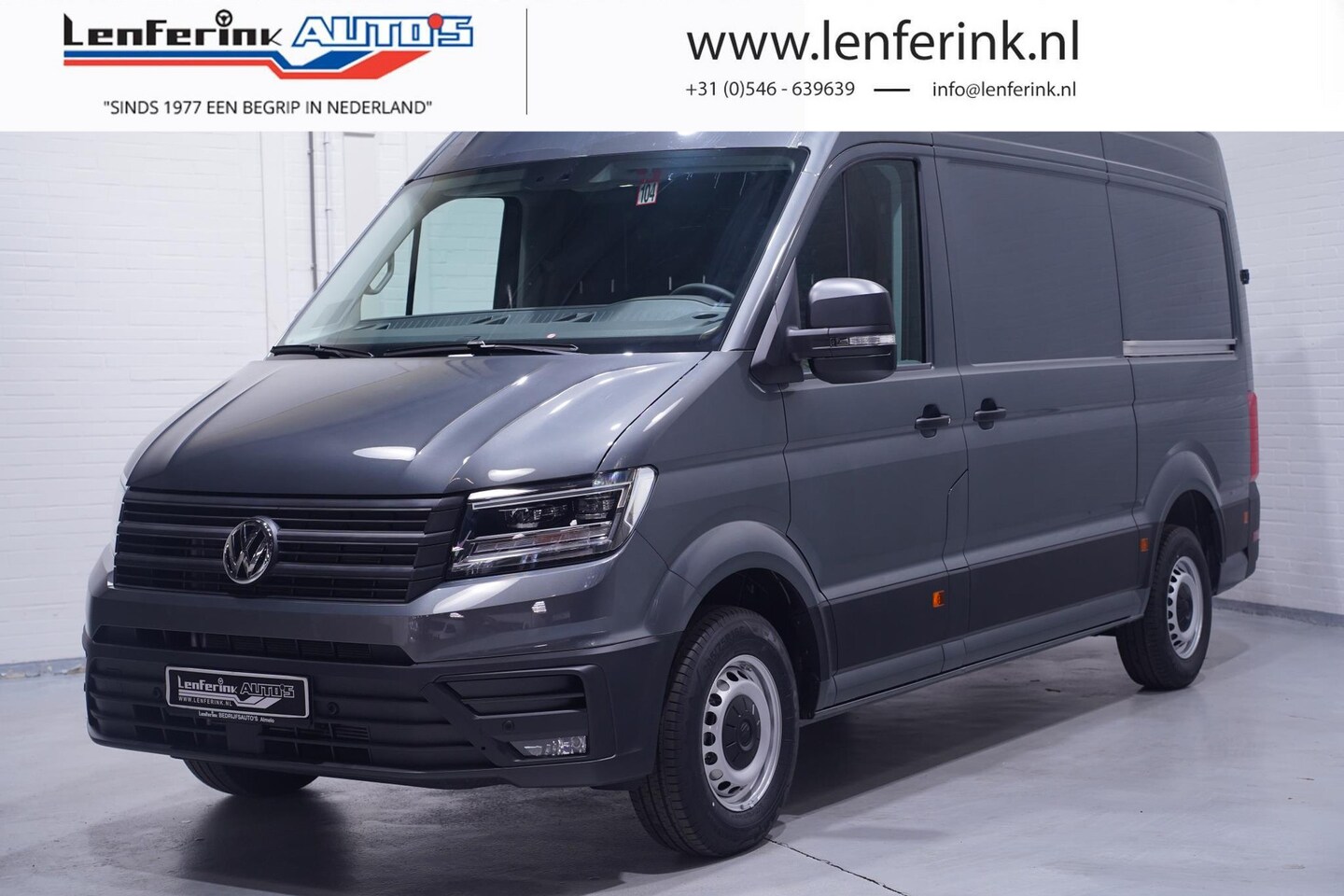 Volkswagen Crafter - 2.0 TDI 177 pk DSG Aut. L3H3 Navi, 2x Schuifdeur Trekhaak met 1/2 Opstap, Navi, Camera, LE - AutoWereld.nl