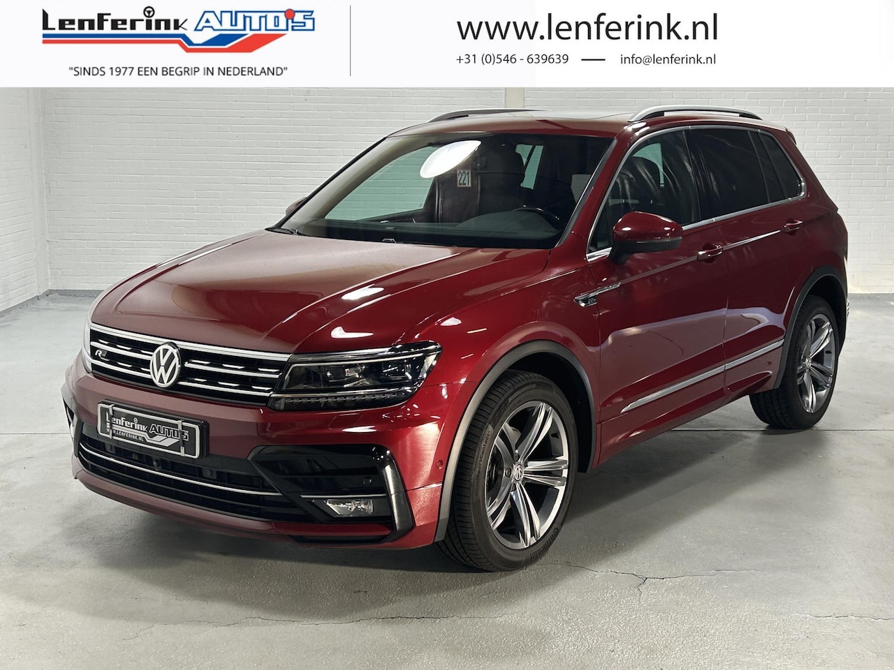 Volkswagen Tiguan - 2.0 TDI 150 pk DSG R Line 4 Motion Grijs kenteken Leder Zwart, Panodak, LED, Parkeerhulp, - AutoWereld.nl