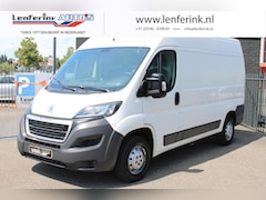 Peugeot Boxer - 2.0 BlueHDI 110 pk L2H2 Airco, Trekhaak Imperiaal met Trap, Laadruimte pakket, 3-Zits