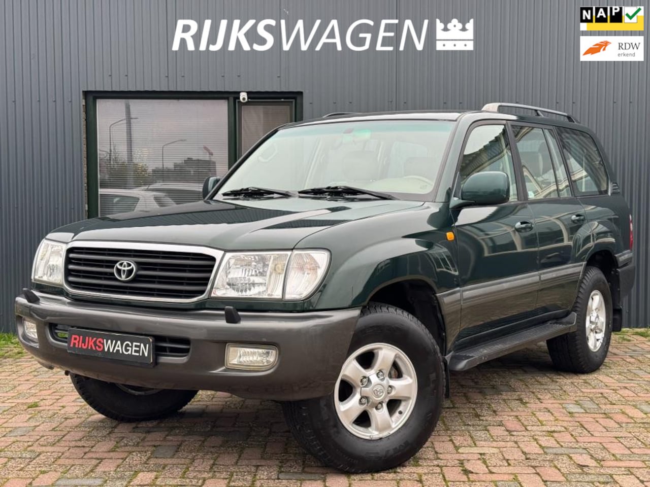 Toyota Land Cruiser 100 - 4.7i V8 Executive 7P - AutoWereld.nl