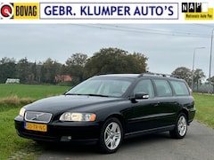 Volvo V70 - 2.5T Edition Cruise, ECC, Haak, 3e Eigenaar