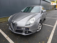 Alfa Romeo Giulietta - 1.4 T Distinctive CLIMA NAP NETTE STAAT