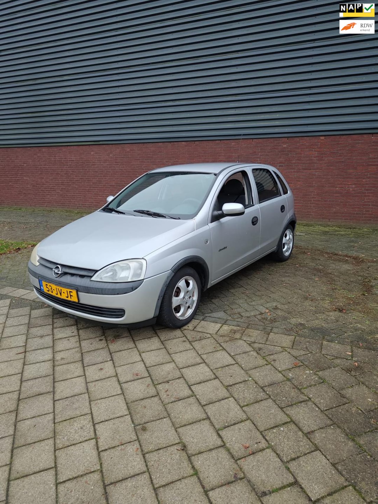 Opel Corsa - 1.4-16V Comfort met APK en kleine beurt - AutoWereld.nl