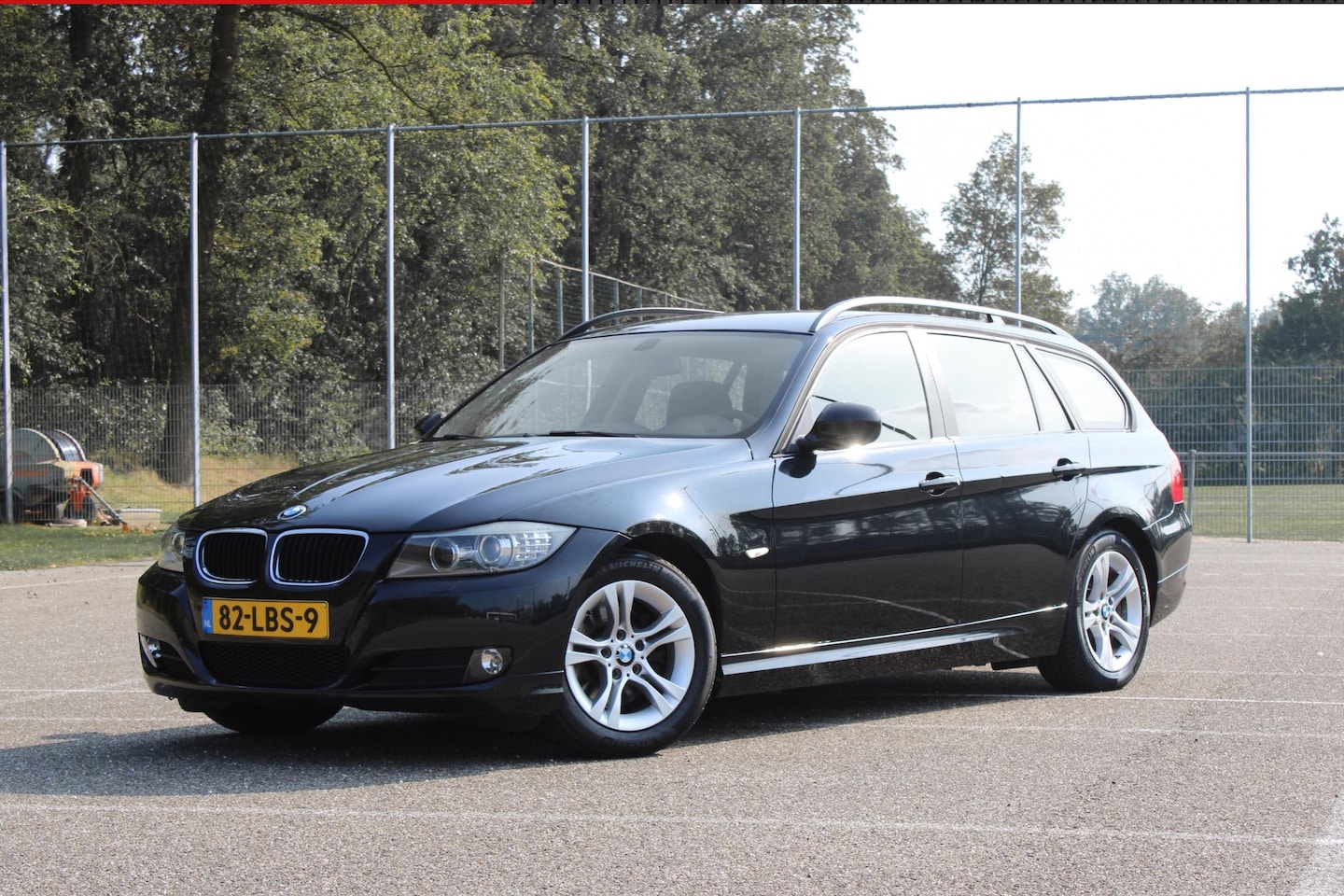 BMW 3-serie Touring - 320i Business Line Navigatie, Xenon, Sportstoelen, Cruise Control, Automaat, etc. - AutoWereld.nl