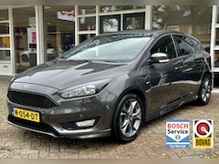 Ford Focus - 1.0 ST-Line Airco, Navi, Pdc, LM