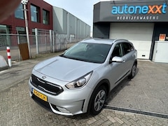 Kia Niro - 1.6 GDi Hybrid DynamicLine AIRCO I NAVIGATIE I AUTOMAAT I LAGE KM'S I LMV I PDC