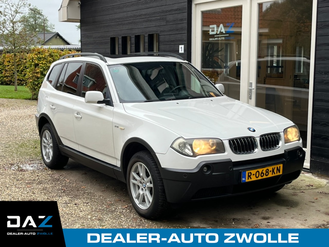 BMW X3 - 3.0i Executive Aut/Ecc/Leer/Navi/Pano/Youngtimer! - AutoWereld.nl