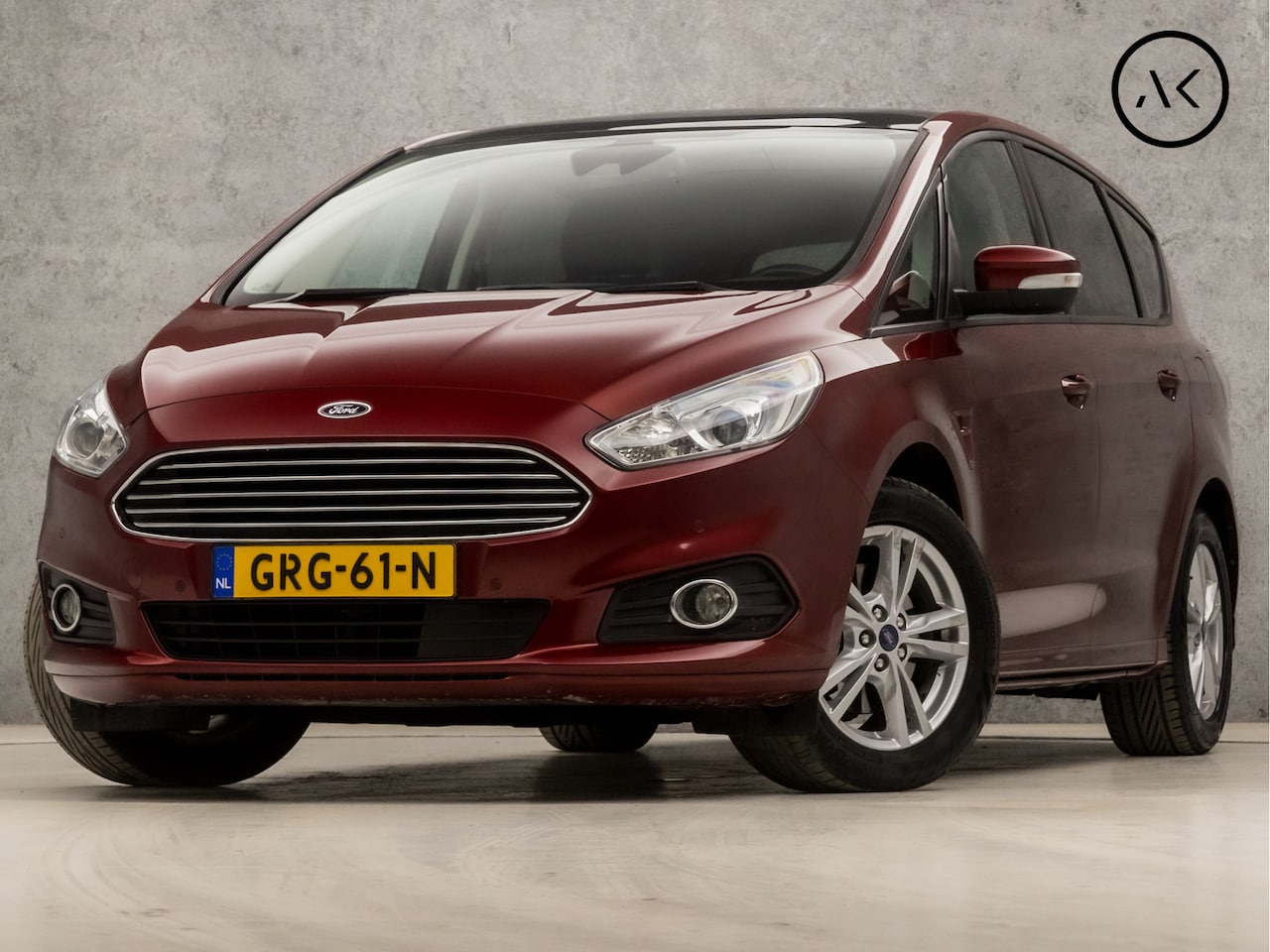 Ford S-Max - 1.5 Titanium 7 Persoons 161Pk (PANORAMADAK, NAVIGATIE, STOELVERWARMING, GETINT GLAS, SPORT - AutoWereld.nl