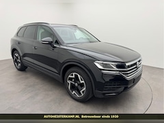 Volkswagen Touareg - 3.0 TDI Grijs Kenteken ACC Luchtvering Trekhaak Comfortstoelen