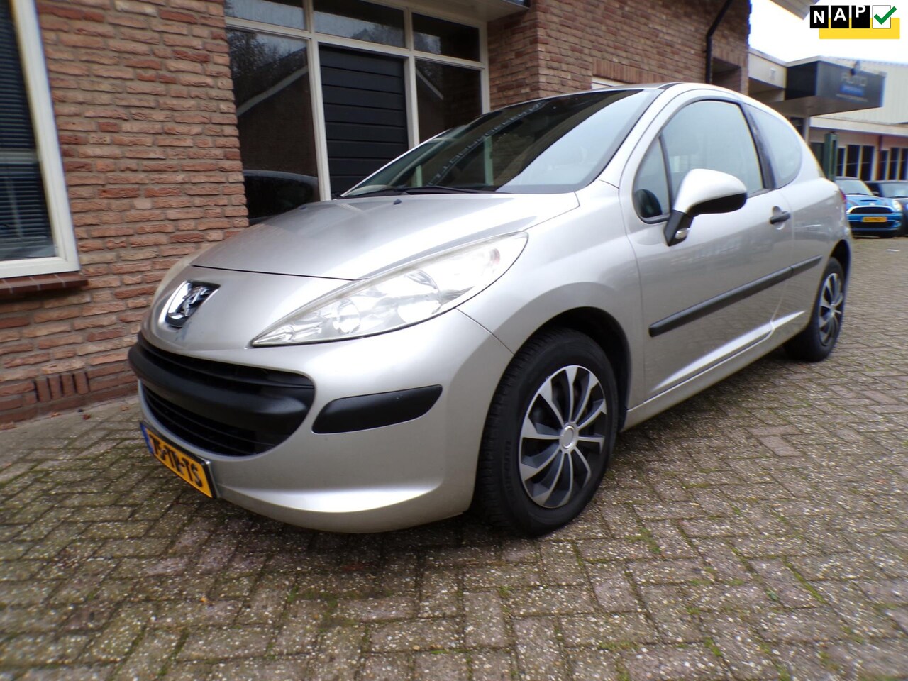 Peugeot 207 - 1.4-16V XR 1.4-16V XR - AutoWereld.nl