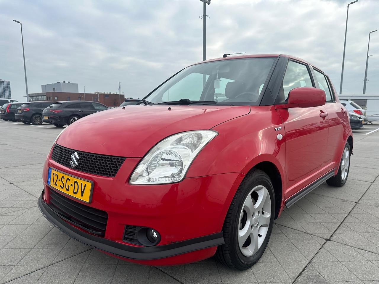 Suzuki Swift - 1.5 Exclusive Keyless Airco LMV Goed Rijdende Auto - AutoWereld.nl