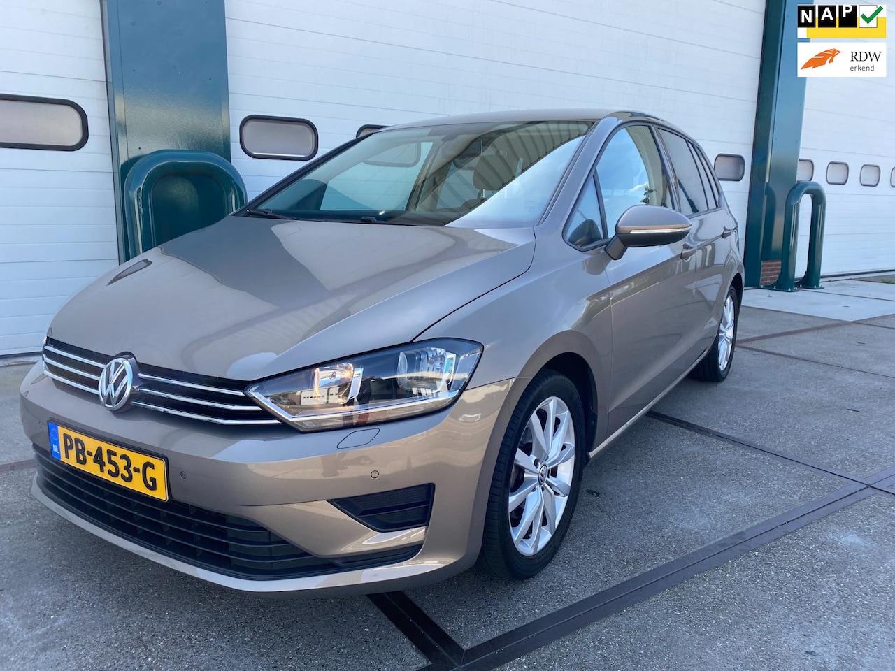 Volkswagen Golf Sportsvan - 1.6 TDI Highline DSG Automaat ! - AutoWereld.nl