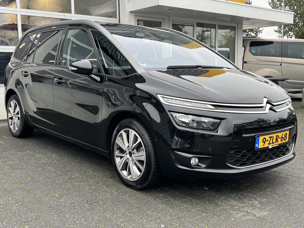 Citroën Grand C4 Picasso - 7-persoons 1.6 THP Business Cruise control Camera Trekhaak Navigatie - AutoWereld.nl