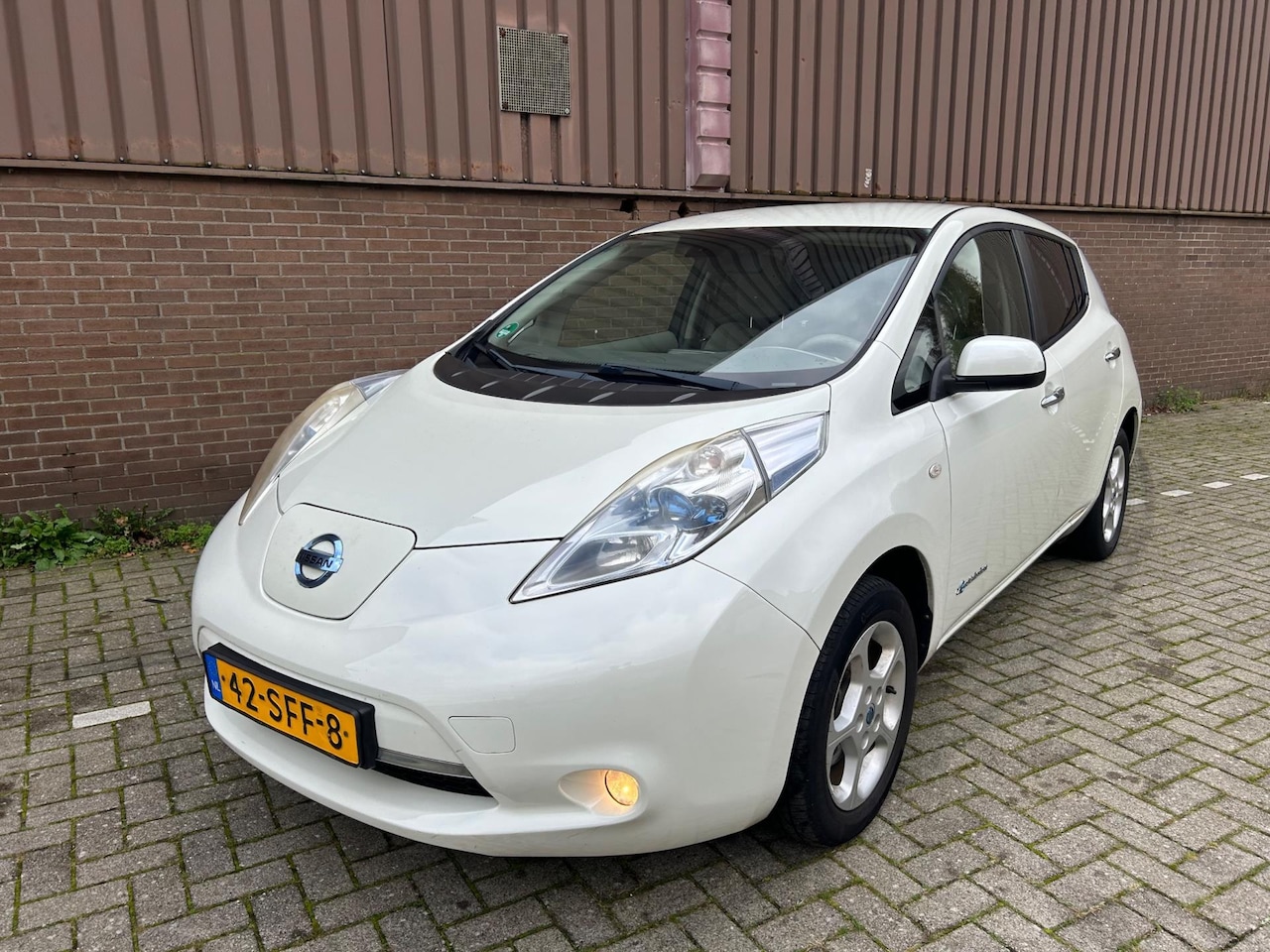 Nissan LEAF - Base 24 kWh Navi Automaat Subsidie - AutoWereld.nl