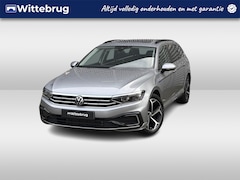 Volkswagen Passat Variant - 1.4 TSI PHEV 216PK GTE Business / 18" LMV / Digitale Cockpit / Panoramadak / LED Matrix /