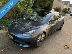 Tesla Model 3 - 2019 * Standard RWD Plus 60 kWh * 94.500 KM