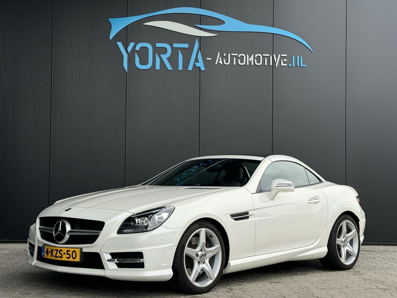 Mercedes-Benz SLK-klasse - 200 AMG STYLING*DESIGNO*PANO*AIRSCARF*HK - AutoWereld.nl