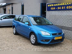 Ford Focus Wagon - 1.6-16V Trend Airco