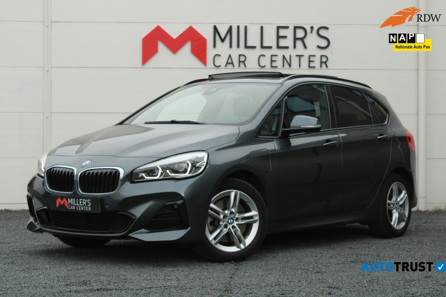 BMW 2-serie Active Tourer - 225xe M-SPORT PANO CAM HUD HARMANKARDON - AutoWereld.nl