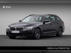 BMW 5-serie Touring - 530e M-Sport | Achteruitrijcamera |Ambiance verlichting | Head-Up Display | Laserlight | C